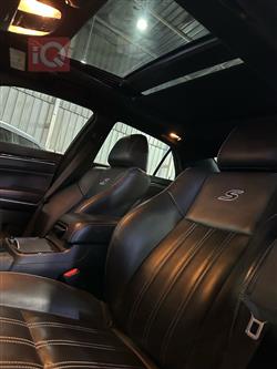 کرایسلەر 300